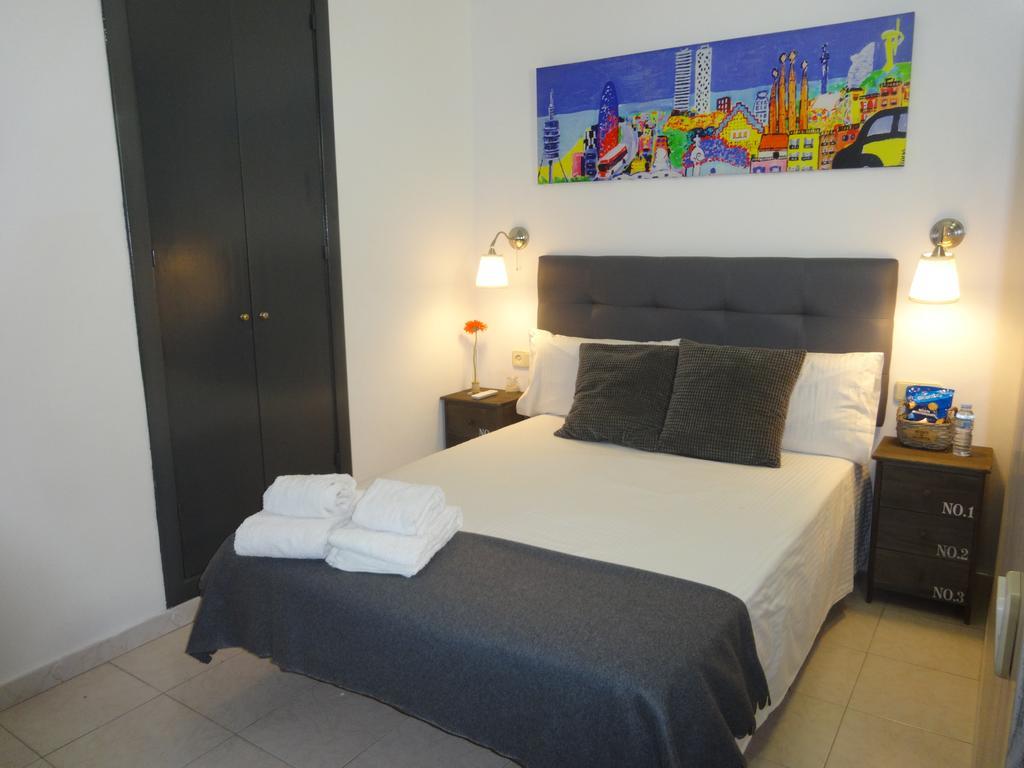 Hostal Lleida Barcelona Exterior foto
