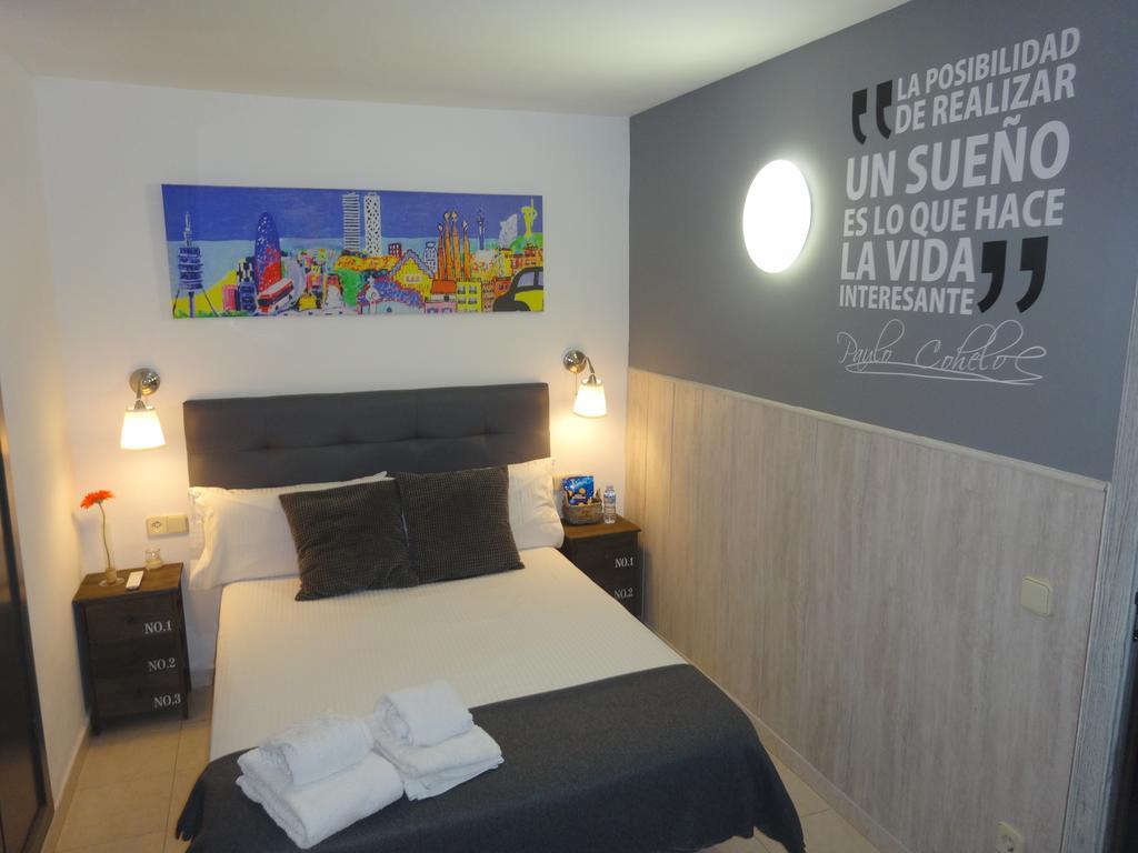 Hostal Lleida Barcelona Exterior foto