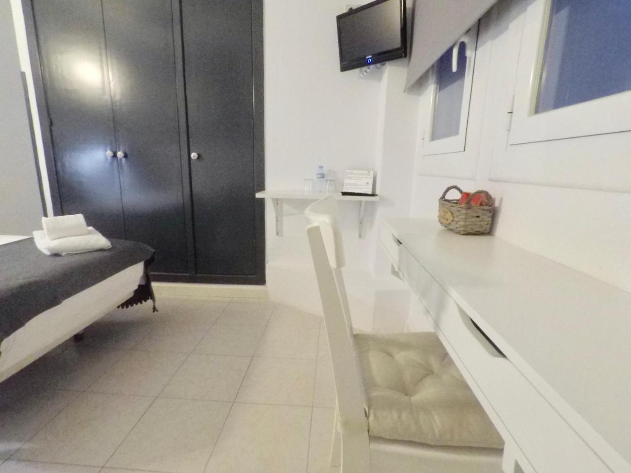 Hostal Lleida Barcelona Exterior foto